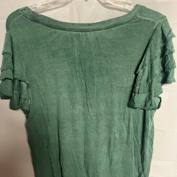 Jane and Delancey Green Short Sleeve Top - Picture 3 of 3
